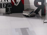 Azulejo seco do tapete do esmalte do Inkjet, luz Grey Color do tamanho das telhas de assoalho 600*600mm do quarto