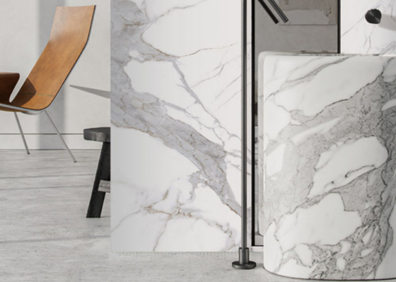 3 padrões de porcelana para pisos interiores Resistente a manchas / arranhões Manutenção fácil < 0,5% Absorção de água