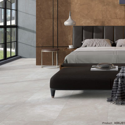 Absorção de água 0,5% Chapas de porcelana para interiores Resistentes a manchas e arranhões para aplicações versáteis