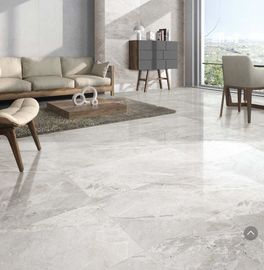 Olhar de pedra Matt Finish Light Grey Color do mármore da telha da porcelana do tamanho do banheiro 24x48 da brecha