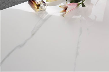 Telhas de assoalho de mármore brancas elegantes da telha 60*120cm da porcelana/banheiro