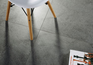 Telha de assoalho cerâmica rústica clássica com o azulejo do banheiro de Matt Surface Grey Floor Tiles