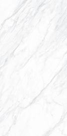 Olhar de mármore Calacatta branco dentro das telhas exteriores da porcelana