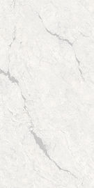 O assoalho branco cerâmico da sala de visitas vitrificou o olhar de mármore telhas lustradas da porcelana de 240*120cm